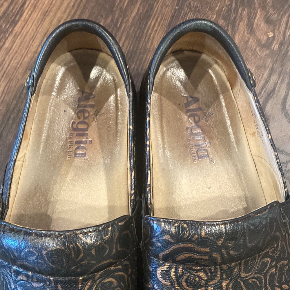 ALEGRIA Clogs - Picture 6 of 7